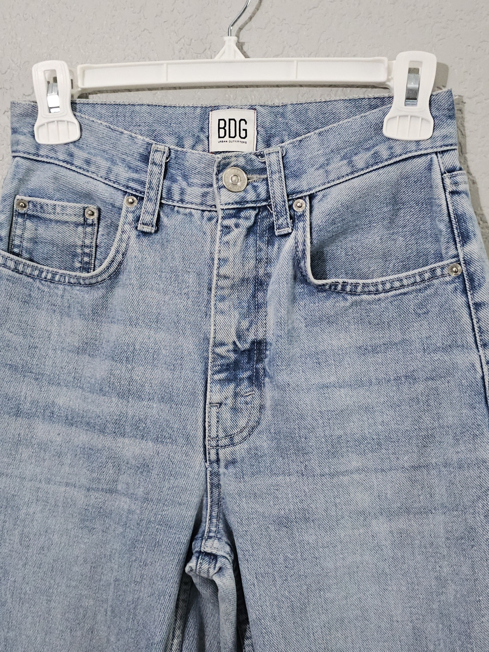 BDG Urban Outfitters High Rise Baggy Light Wash Straight Leg Jeans Womens 25 - Picture 2 of 8